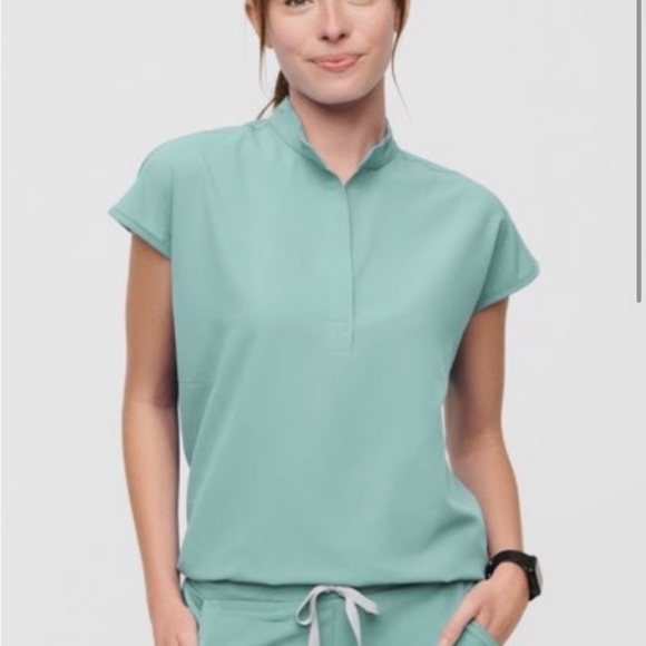 Figs Tops - Figs Rafaela Scrub Top in Seaglass